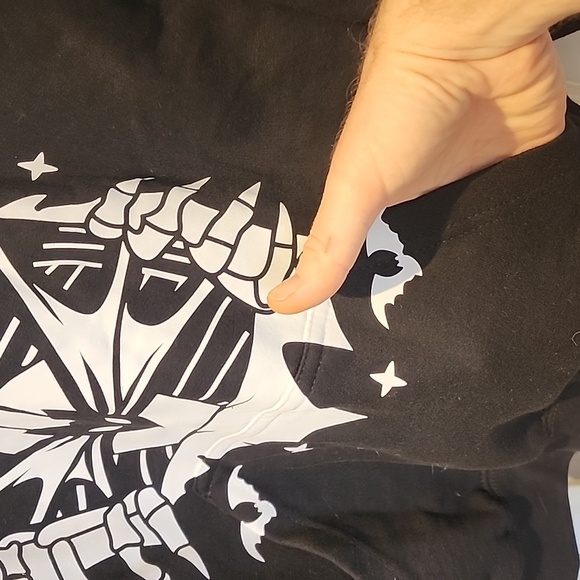 Womens size XL hoodie with skull on it by talha - Picture 4 of 5